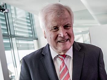 Bundesinnenminister Horst Seehofer (CSU) in Berlin. Foto: Michael Kappeler/dpa
