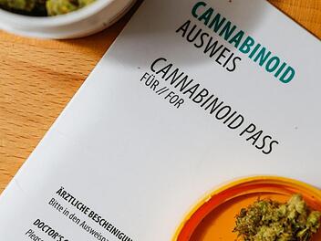 Kiffen gegen die Schmerzen: Patienten in Deutschland bekommen seit dem 10. März 2017 Cannabis auf Rezept. Wir haben mit einem Betroffenen aus Nürnberg gesprochen. Matthias Hoch