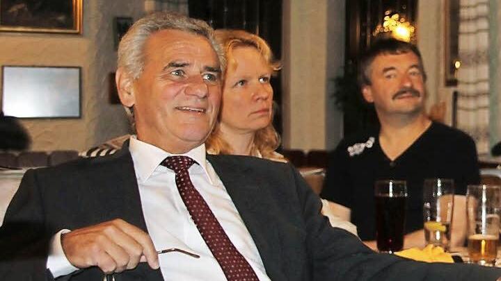 Landrat Oswald Marr verfolgte am Sonntag den Wahlausgang im SPD-Stammlokal Frische Quelle. Foto: Igler