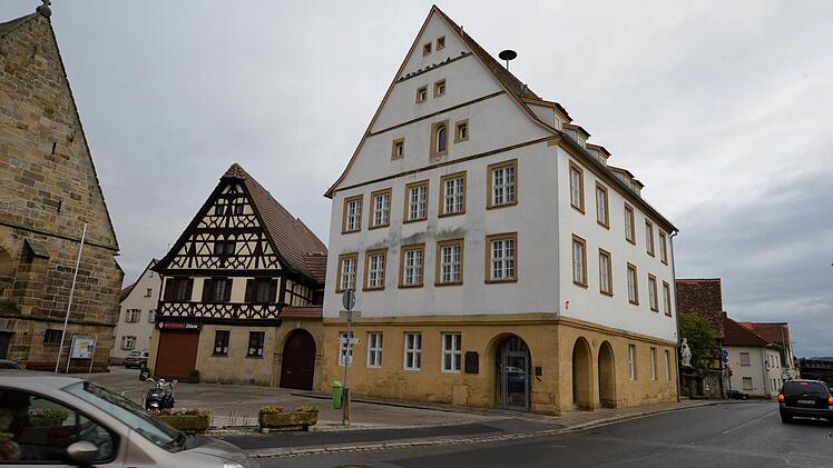 Das RathausFoto: Ronald Rinklef