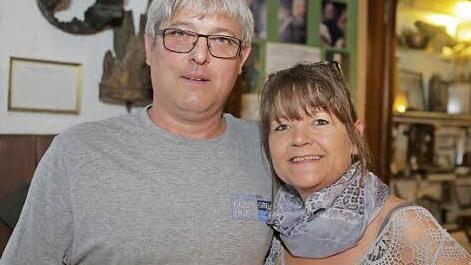 Der neue stellvertretende Vorsitzende der Werbegemeinschaft Bad Königshofen Matthias Heurung mit Vorsitzender Carmen Lang.  Foto: Thomas Hälker