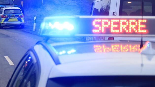 Drei Schwerverletzte bei Unfall auf A3 im Kreis W&uuml;rzburg. Foto: NEWS5 / Merzbach