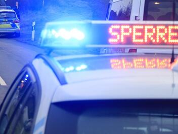 Drei Schwerverletzte bei Unfall auf A3 im Kreis W&uuml;rzburg. Foto: NEWS5 / Merzbach