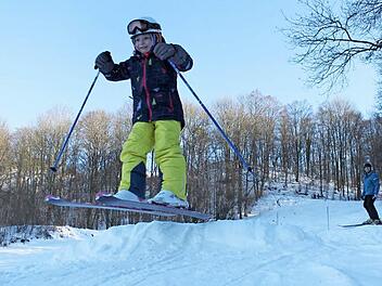 Sogar Abheben war durch eine kleine Kinderschanze auf der Piste möglich. Foto: Markus Häggberg