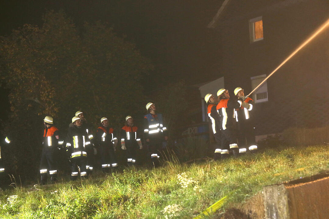 Dachstuhlbrand in Grub am Forst