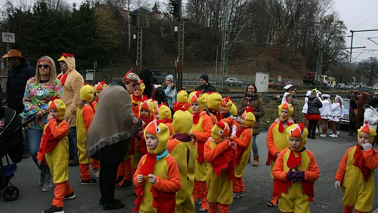 Beim Kronacher FaschingszugMaria Löffler