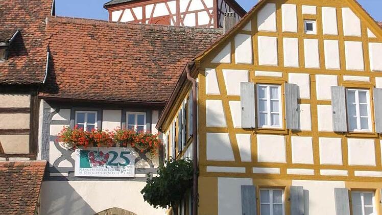 Die Kirchenburg in Mönchsondheim beherbergt ein Museum. Die Besucherzahl ging 2012 leicht zurück.  Foto: Archiv