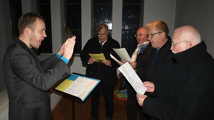 Gregorianische Choräle sind die Urmusiken der Kirche. Sie wurden interpretiert von Kantor Ralf Hofmann, Pfarrer a. D. Reiner Fries, Erich Hofmann, Dieter Markl und Georg Strätz.