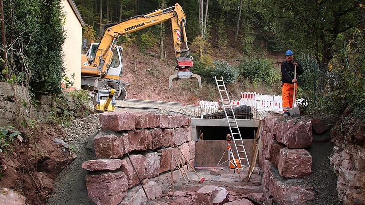 Arbeiten am Schrenkgraben. Foto: Ralf Ruppert