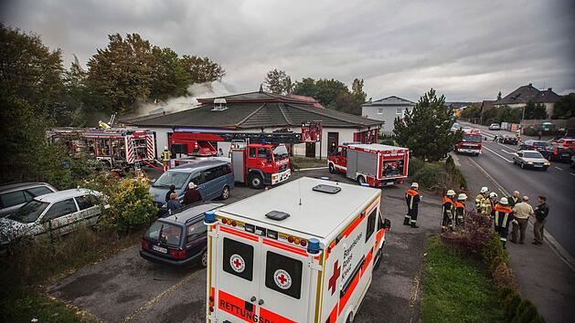 Die Rettungskr&auml;fte im Einsatz. Fotos: Ren&eacute; Rupprecht