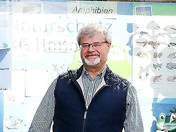 Alexander Hippeli (Mitte) scheidet nach 14 Jahren als Geschäftsstellenleiter des BN im Kreisverband Haßberge aus. Als seinen Nachfolger stellte Kreisvorsitzender Klaus Mandery (links) Christian Raehse (rechts) vor.