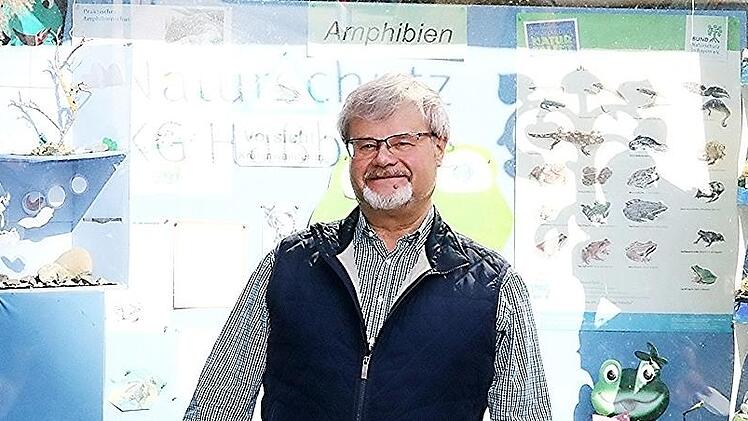 Alexander Hippeli (Mitte) scheidet nach 14 Jahren als Geschäftsstellenleiter des BN im Kreisverband Haßberge aus. Als seinen Nachfolger stellte Kreisvorsitzender Klaus Mandery (links) Christian Raehse (rechts) vor.