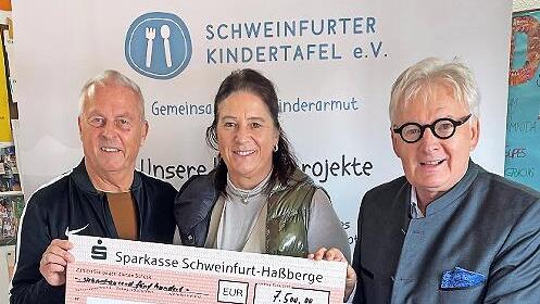 Unser Bild zeigt von links: Rainer Zink (2. Vorsitzender Kindertafel), Marion Ripberger (Geschäftsführerin pro-log GmbH), Stefan Labus (Vorsitzender Kindertafel).