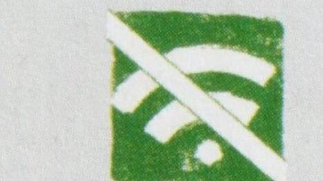 Nicht für alle ist W-Lan allüberall erfreulich. Elektrosensible suchen oft verzweifelt unbelastete Zonen. Es gibt schon Hotels, die mittels Kennzeichnung (siehe Bild) mit dem Verzicht auf W-Lan oder nächtlicher Abschaltung werben.  Foto: Popp