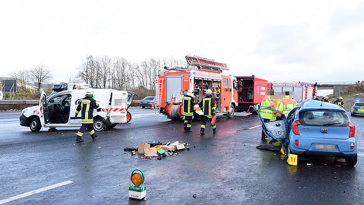 Schwerer Unfall auf A 3: 65-J&auml;hriger tot