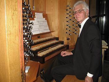 Gabriel Konjaev bei einem Konzert in Mexiko.