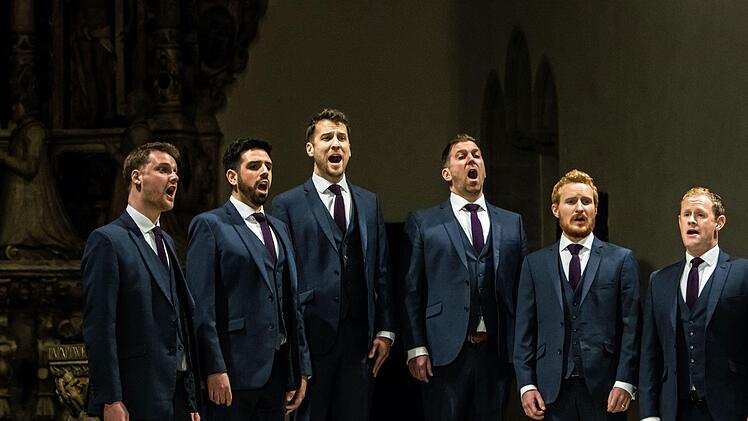 Eindringliches Gastspiel: Das Vokalsextett The Queen's Six gastierte in der Coburger Morizkirche.Foto: Jochen Berger