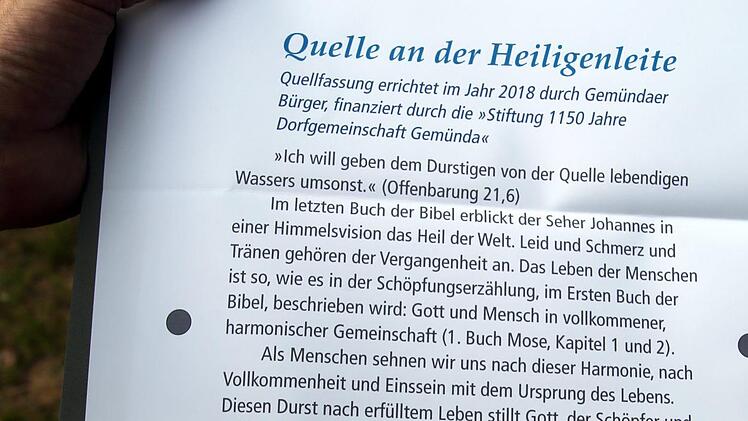 Dieser Text wird die Stele beschildern und Passanten erläutern, welche Konzeption hinter der Quelle steht. Foto: Bettina Knauth