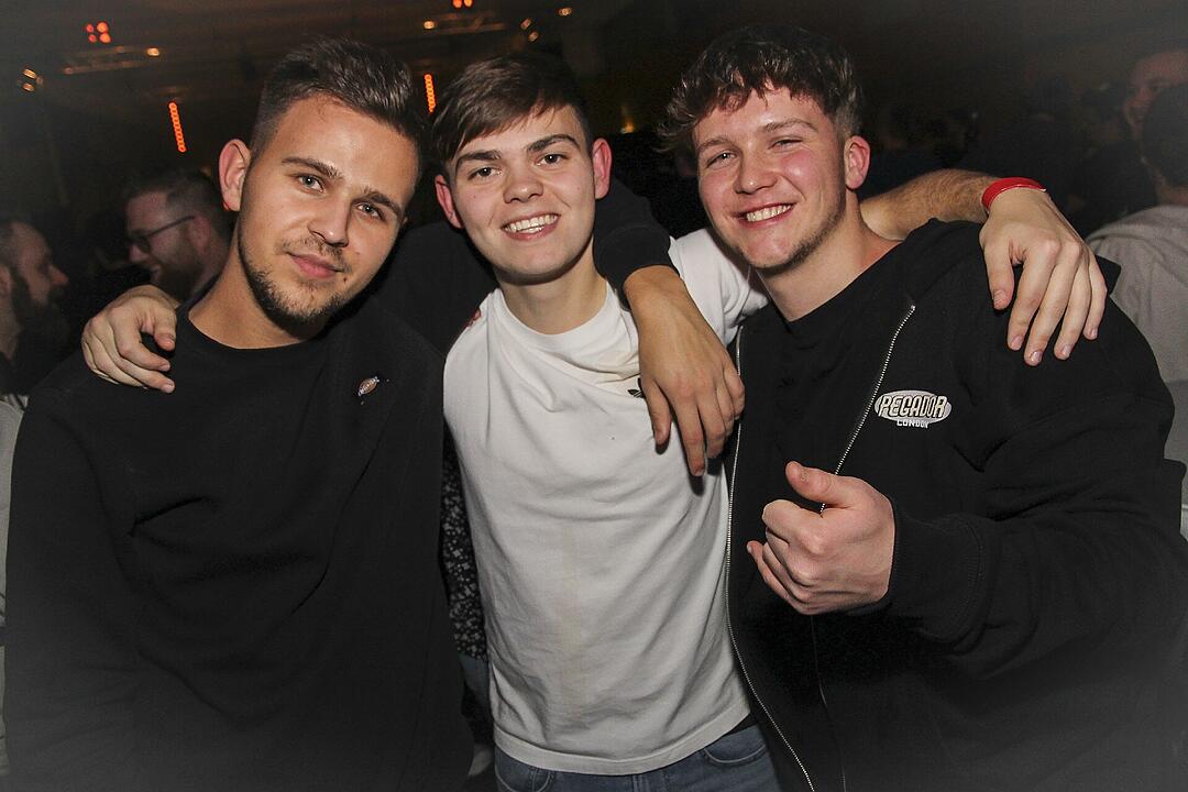 Mit vielen Party-Songs der 80er & 90er und Rock-Pop Klassikern