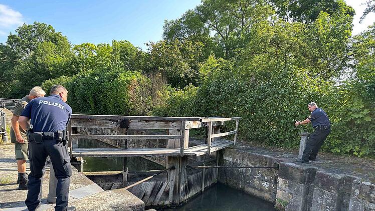 Bamberg: Biber "sa&szlig; in der Falle" - Wasserschutzpolizei bei Rettungsaktion im Einsatz
