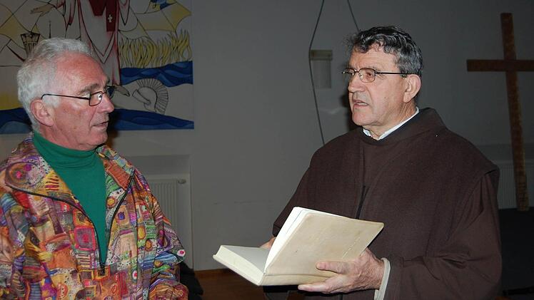 Fritz Müller mit einem kroatischen Mönch