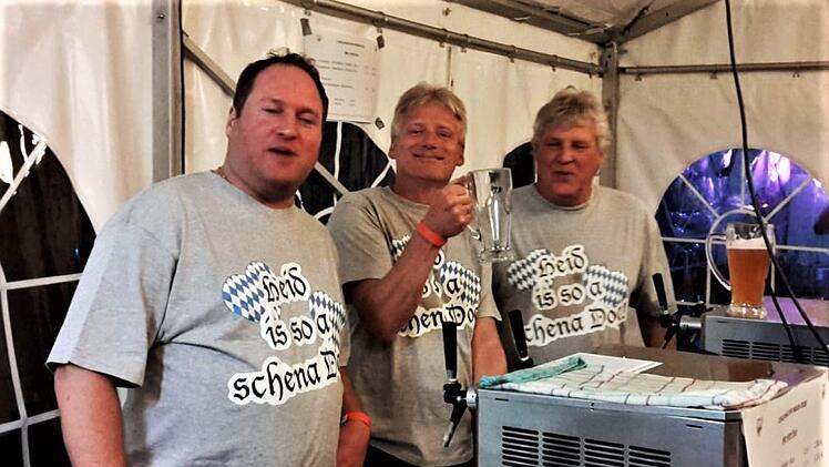 50 Helfer sorgen für gute Laune. Foto: Frank Schmitt
