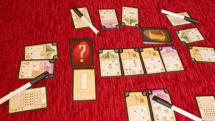 Spiele-Test Silver & Gold Pyramids - Draw & Write-Schatzsuche - NSV-Herbstneuheit 2023
