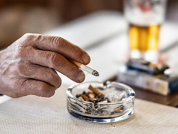 Bier, Zigarette, Alkohol, Rauchen