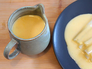 selbstgemachte Sauce Hollandaise
