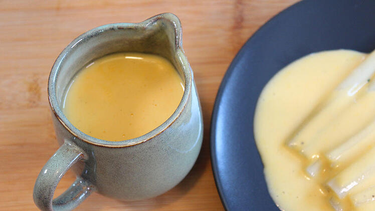 selbstgemachte Sauce Hollandaise