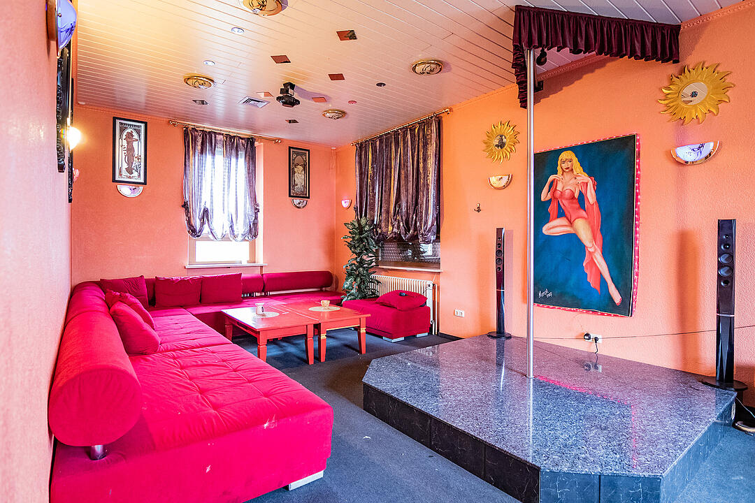 Geheimnisvolle Villa 44