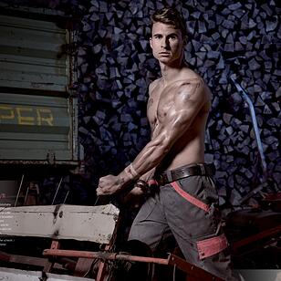 Schweizer Bauernkalender - Boys 2016: Dreck, Schweiß und Muskeln