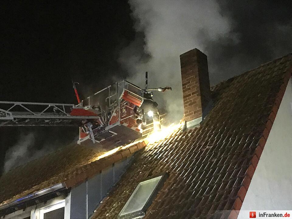 Wohnhausbrand in Dechsendorf/Erlangen