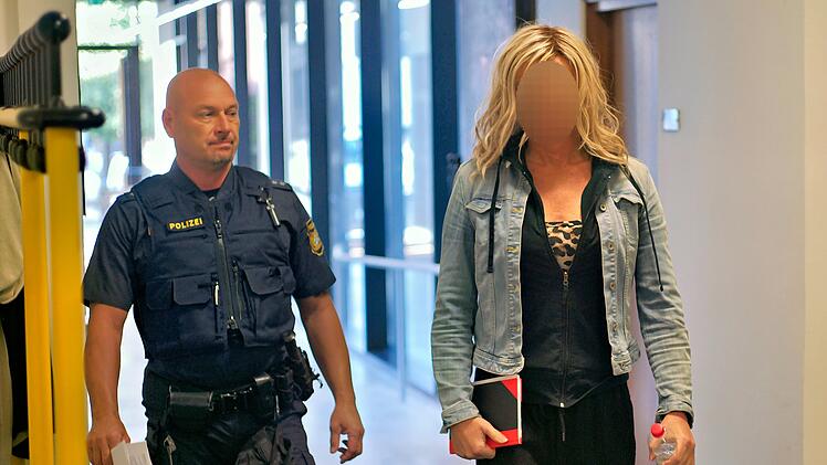 Polizistin in Bayern wegen Vergewaltigung von 14-J&auml;hriger verurteilt