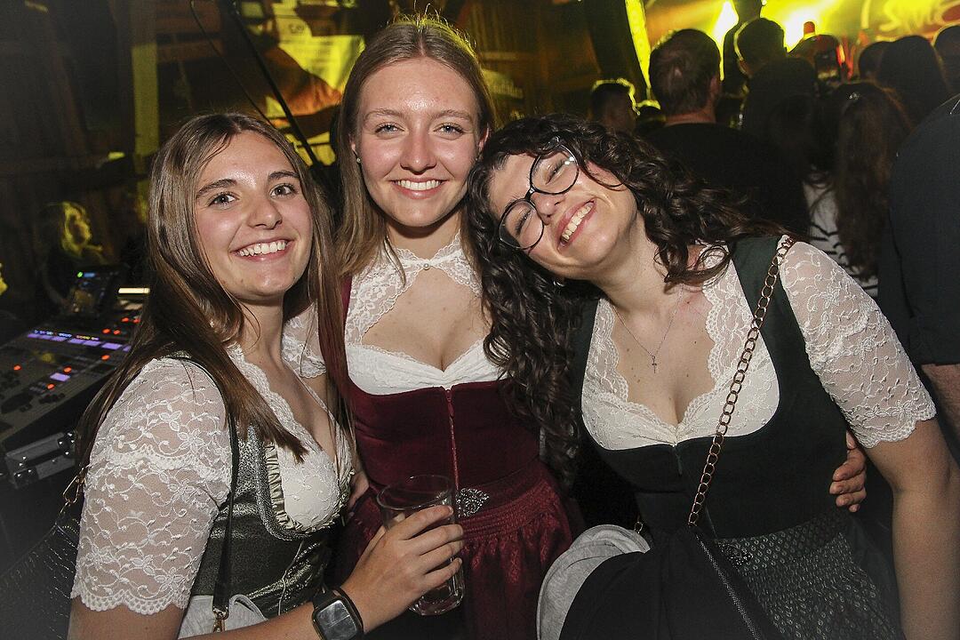 Mit der Partyband "Popnach8"!