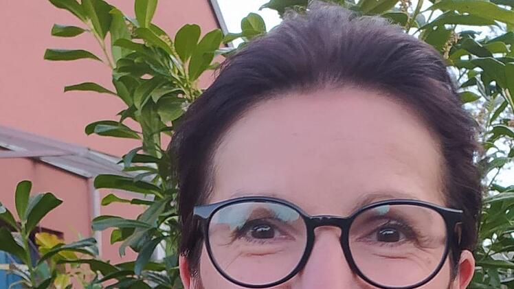 Jennifer Stanton hat sich für die Dauer der Schließung im ambulanten Kranken- und Altenpflegedienst des Diakonischen Werkes Schweinfurt zur Verfügung gestellt.  Lou Stanton