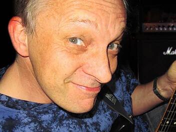 Tom Vogler ist neue Gitarrist bei Shark.  Fotos: privat