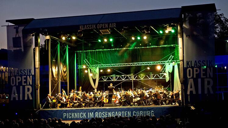 "American Night" lautet das Motto beim Klassik-Open-Air am Samstag im Rosengarten. Der Eintritt ist frei.Foto: Archiv/Jochen Berger