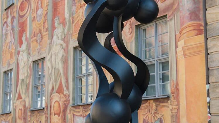 Die Figur "Langsamer Traum" soll Bamberg dauerhaft erhalten bleiben.  Foto: Nicolas Armer/dpa