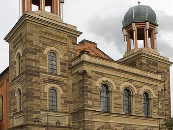 Schmuckstück in Kitzingen: Die ehemalige Synagoge am Landwehrplatz.   Foto: Archiv