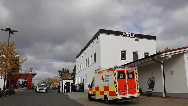 Polizeieinsatz im Saunaclub: Frauen gehen aufeinander los