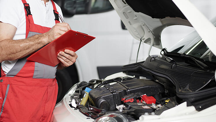 TÜV, Auto, Autofahren, Hauptuntersuchung