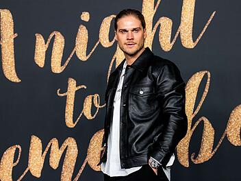 Erste Hauptrolle f&uuml;r Ex-FCN-Spieler: "Eat Pray Bark" ist Netflix-Hit