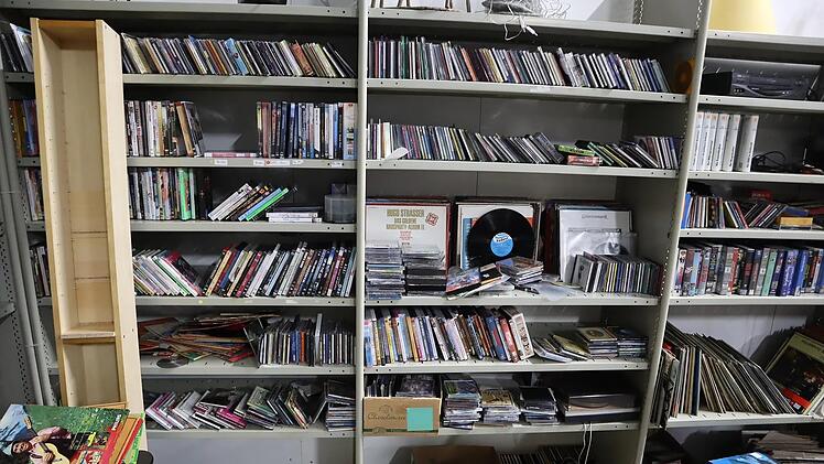 Trödelhalle in Franken wird aufgelöst - großer Ausverkauf endet bald