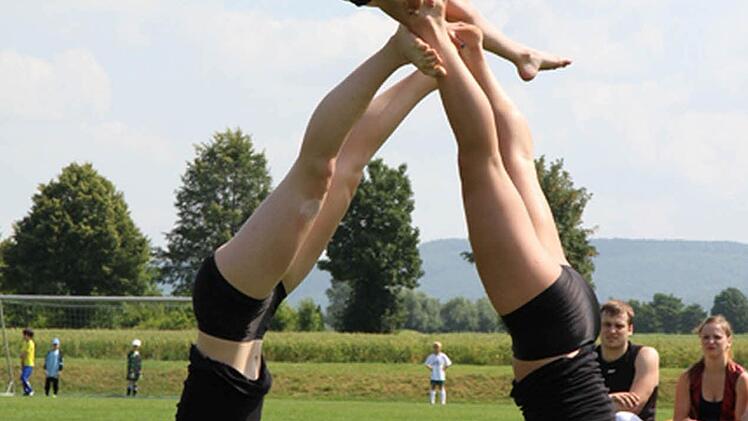 Beim 4. Familiensportfest des DJK-Diözesanverbandes präsentierten sich die unterschiedlichen Abteilungen - da wurde es hin und wieder auch artistisch.