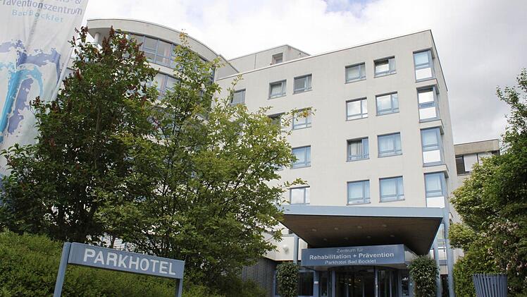 Vor 40 Jahren zogen die ersten Patienten in den Neubau des Rehabilitatios- und Präventionszentrum oberhalb von Bad Bocklet ein. Foto: Thomas Ahnert