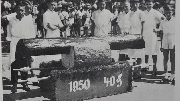 Wie ersichtlich ist, kostete die Bratwurst im Jahre 1950 immerhin 40 Pfennige. Repro: Dieter Seyfarth