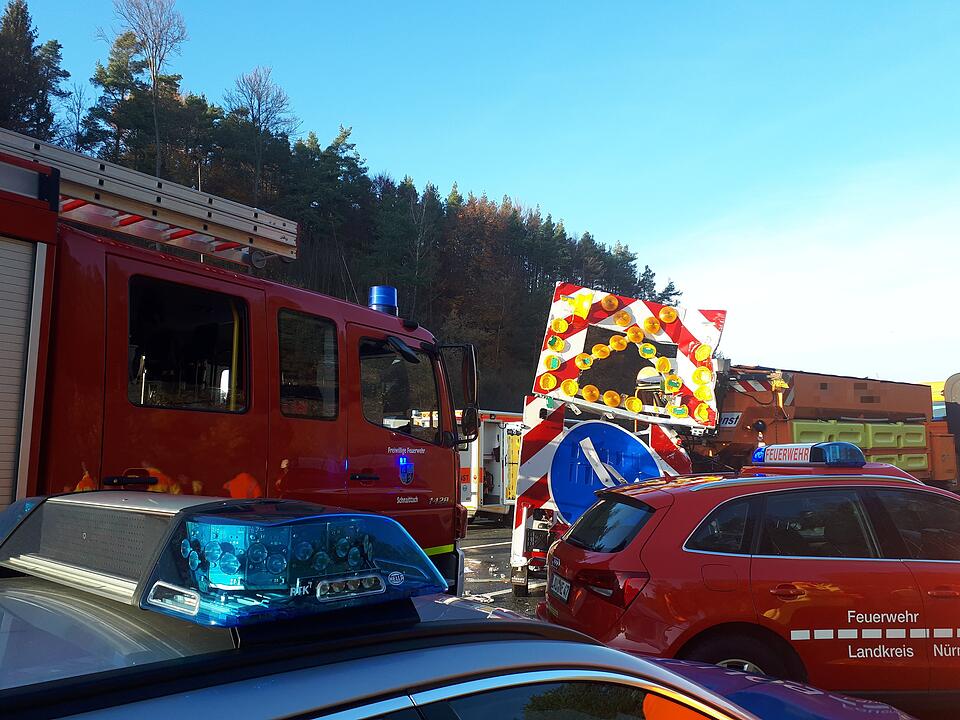 Unfall auf der A9 - Autobahn komplett gesperrt