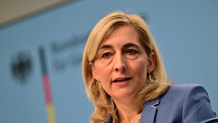 Ministerin Warken zur Finanzreform der gesetzlichen Krankenkasse