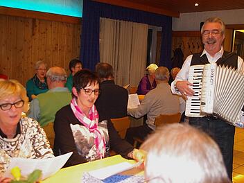 Fröhliche Stimmung herrschte beim Wirtshaus-Singen mit dem "Frankensima".  Foto: Heike Schülein
